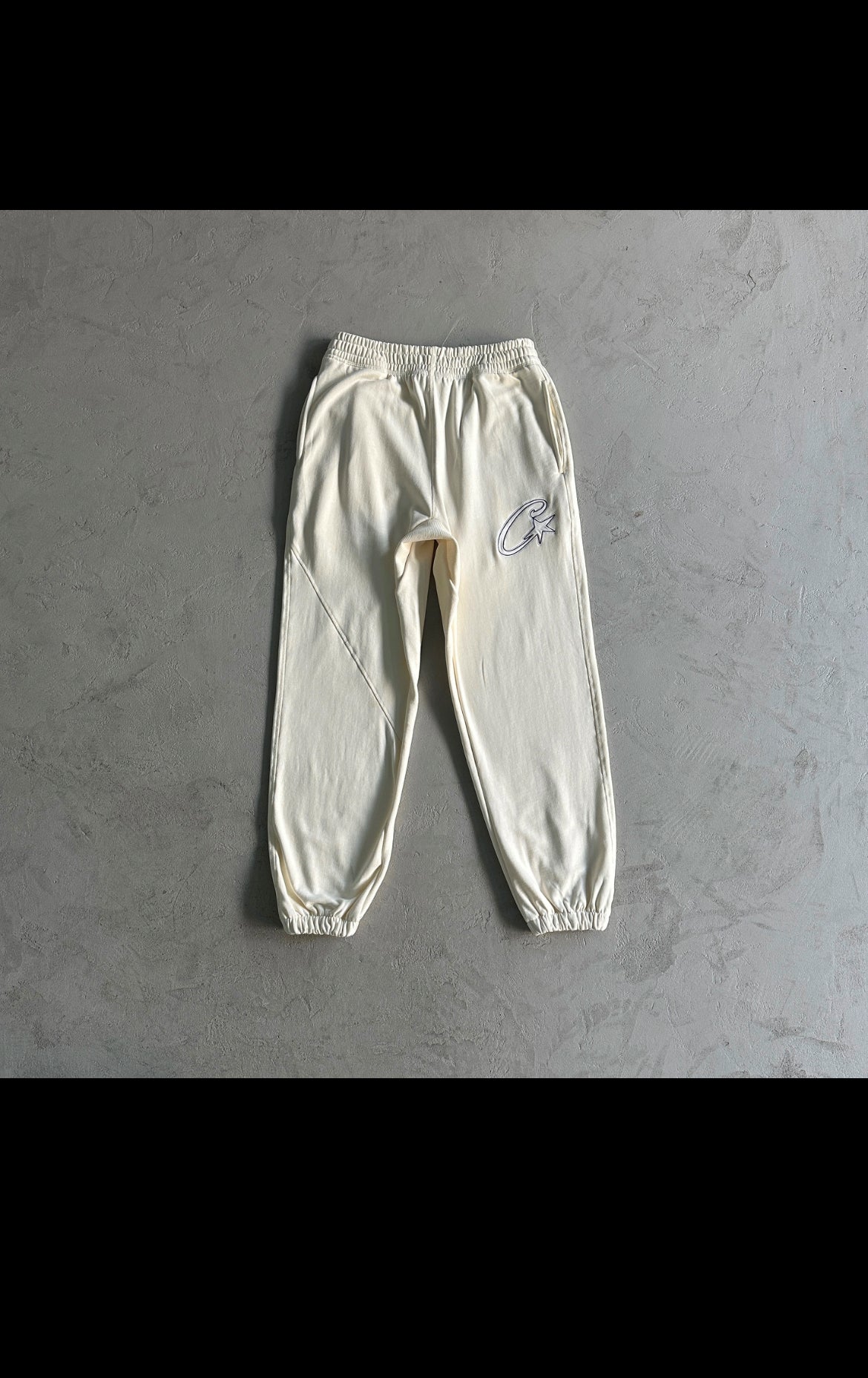 C⭐️rtiez tracksuit