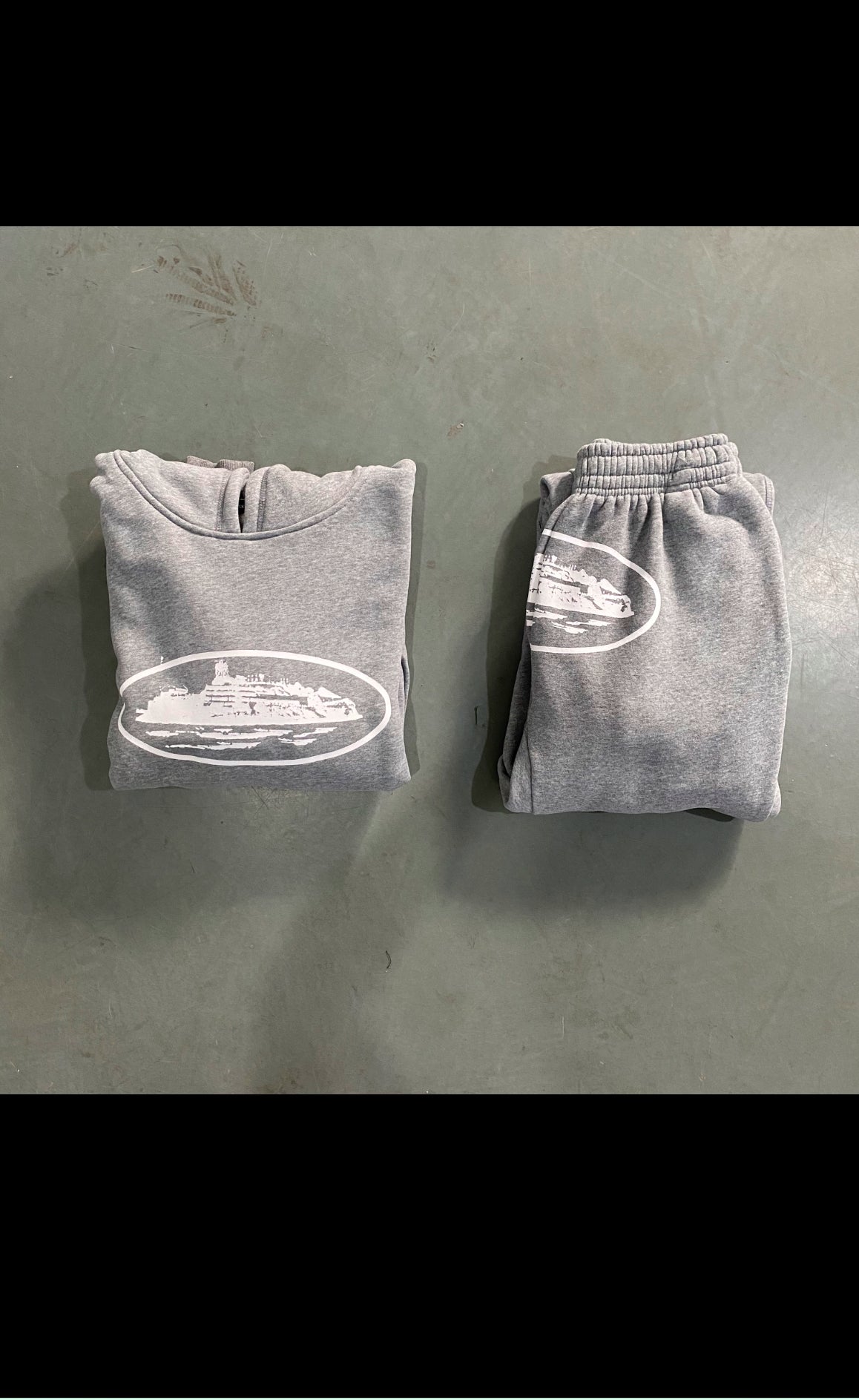 C⭐️rtiez tracksuit