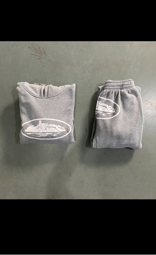 C⭐️rtiez tracksuit