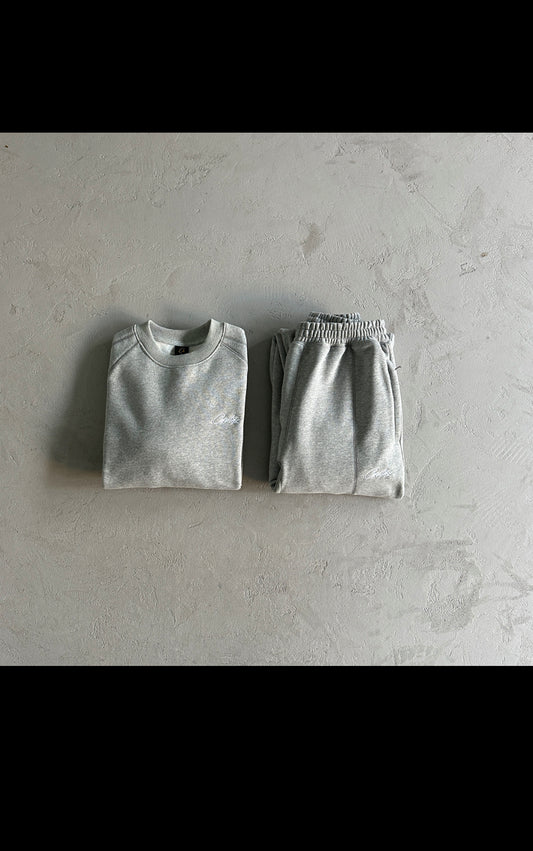 C⭐️rtiez tracksuit