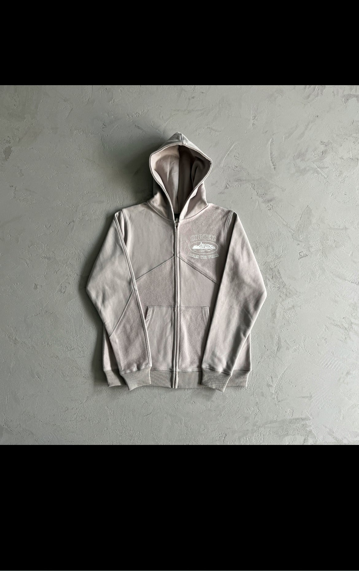 C⭐️rtiez tracksuit