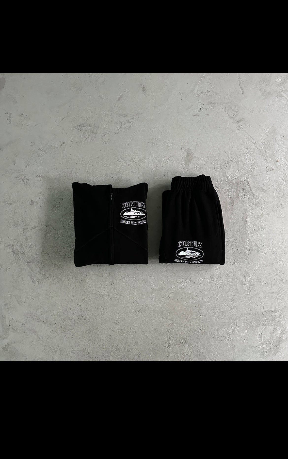 C⭐️rtiez tracksuit