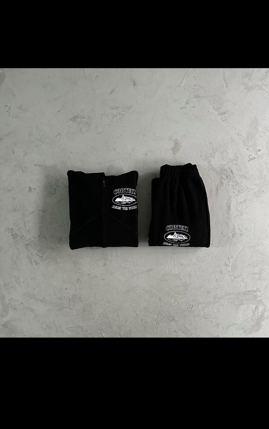 C⭐️rtiez tracksuit