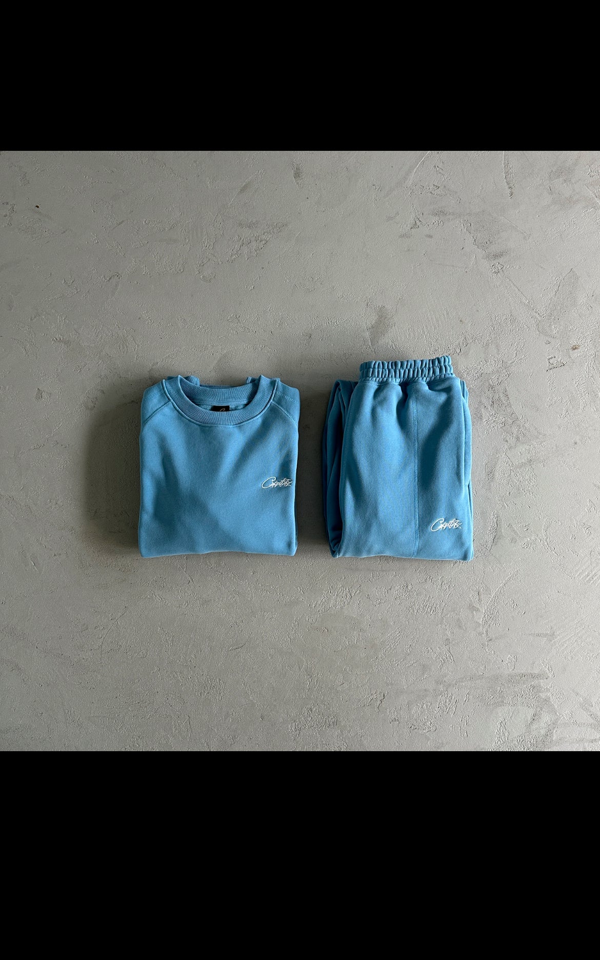 C⭐️rtiez tracksuit