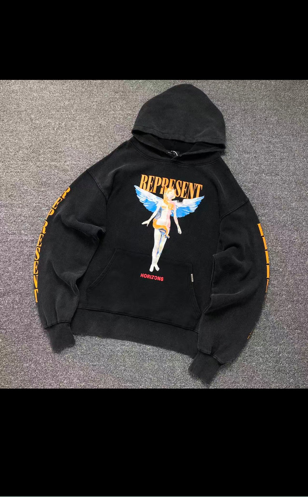 R⭐️present hoodie