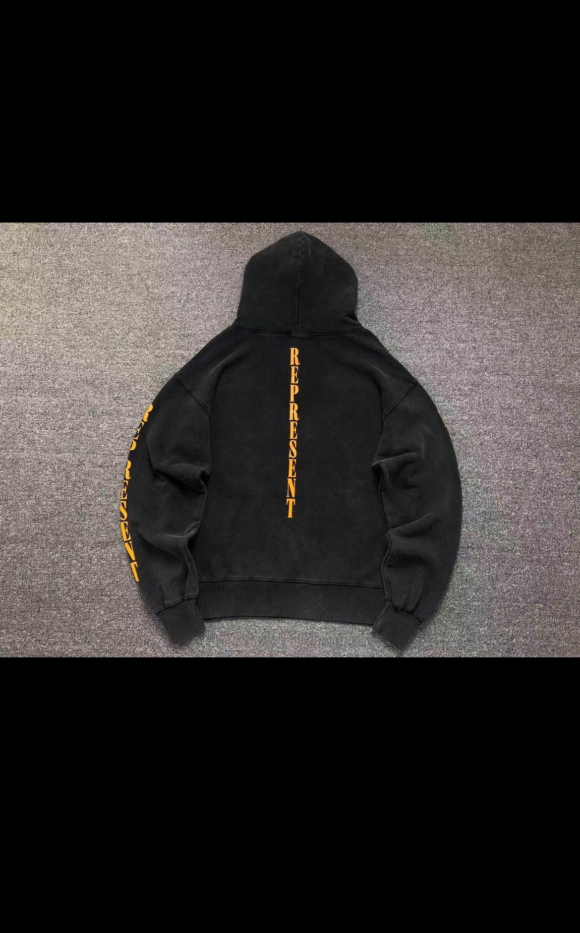 R⭐️present hoodie